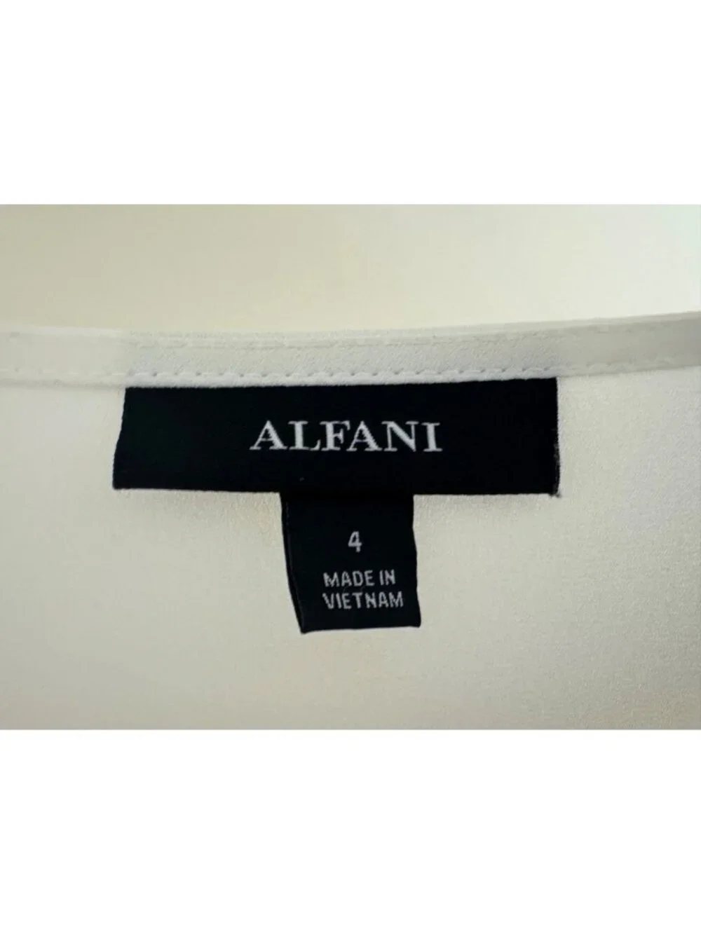 Alfani White‎ Tiered Bell Sleeve Lined Blouse Top Shirt Size 4 V-Neck Tunic